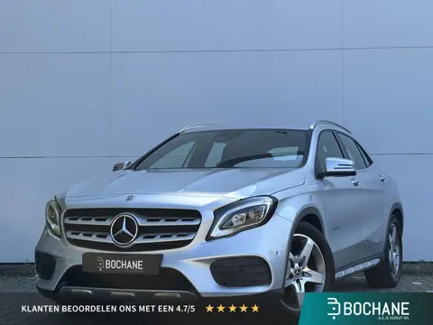 Mercedes-Benz GLA-klasse 180 AMG Line | Navigatie | Camera |