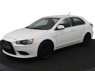 Mitsubishi Lancer Sportback 1.6 Edition One Dealer o.h.! Rijklaarprijs!