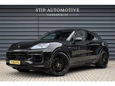 Porsche Cayenne Coupé 3.0 E-Hybrid Sport Design Carbon | Pano | Bijrijdersdisplay | ACC | Bose | 18-