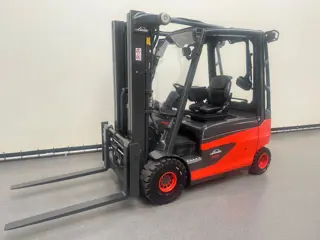 Linde 387 E 25 L-01. Inclusief nieuwe accu (bj 2014)