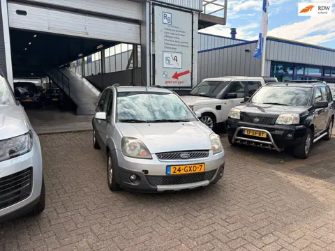 Ford Fiesta 1.4-16V Crossroad AIRCO/ TREKHAAK