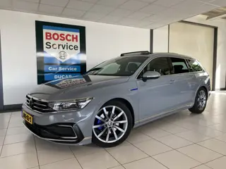 Volkswagen Passat Variant 1.4 TSI PHEV GTE Business Panodak / Trekhaak / Alcantara bekleding / elec 