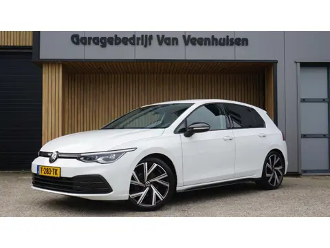 Volkswagen Golf 1.5 TSI 131PK 5Drs *Black Style* IQ Light A-Camera Virtual Stoel & Stuurverwarming A