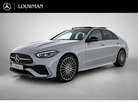 Mercedes-Benz C-Klasse 300 e 140 Years Edition | Premium Plus | Nightpakket | Trekhaak  | Middencons