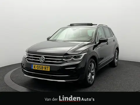 Volkswagen Tiguan 1.5 TSI 150PK Elegance | Trekhaak | Panoramadak | IQ.Light | Virtual Cockpit | Cam