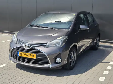 Toyota Yaris 1.0 VVT-i Style Xenon