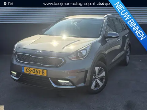 Kia Niro 1.6 GDi Hybrid First Edition Trekhaak, Navigatie, Nieuw geleverd en dealeronderhouden, Acht