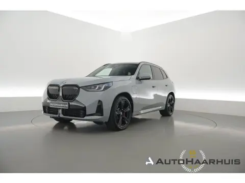 BMW X3 30e xDrive M-Sport Pro | Rijklaar! | Elek. Trekhaak | Pano | Widescreen | Shadowline | HUD | 
