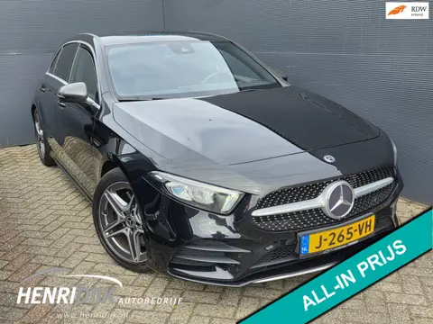 Mercedes-Benz A-klasse 250 Advantage AMG Widescreen / Trekhaak / Virtual / Navi / LED / 18'' LMV