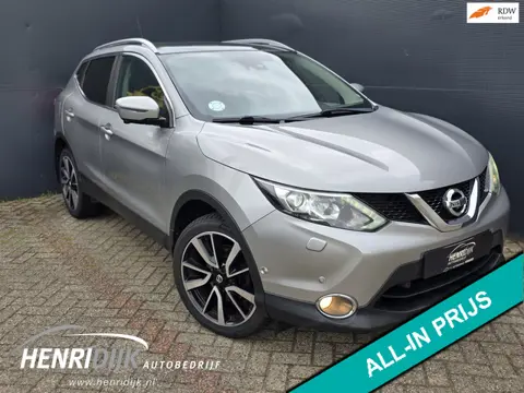 Nissan Qashqai 1.2 Tekna 360 Camera / Panodak / Clima / Stoelverwaming / Leder