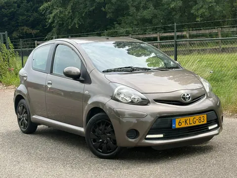 Toyota Aygo 1.0 VVT-i Aspiration /Uniek/Carplay/Camera/Airco/