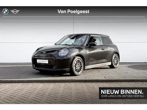 MINI Cooper 3-deurs Electric Cooper E BlackYard XS