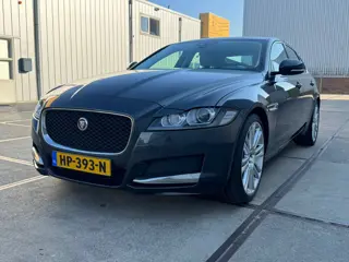Jaguar XF 2.0d Portfolio CHAIN MAKE NOICE!!!