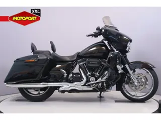 Harley-Davidson STREET GLIDE CVO (bj 2015)