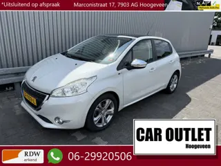 Peugeot 208 1.2 PureTech Style Pack Plus Navi, Pano, Clima --Inruil Mogelijk--