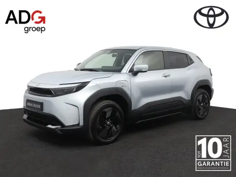 Toyota Urban Cruiser Dynamic 61 kWh | Nieuw uit voorraad leverbaar! |