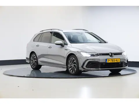 Volkswagen Golf 1.5 eTSI R-Line Business | Trekhaak | Dodehoekdetectie |