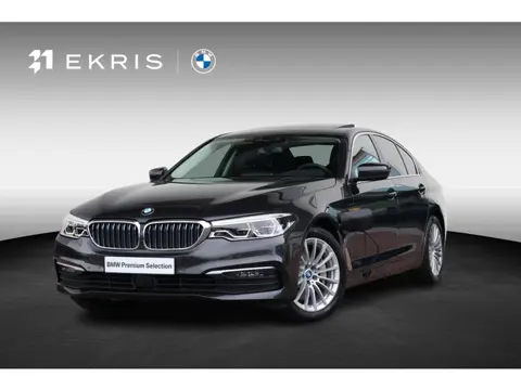 BMW 5-serie 530e iPerformance High Executive | SoH 84,6 % | Comfortstoelen | Achteruitrijcamera | Sc