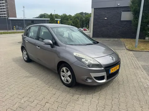 Renault Scénic 2.0 Dynamique. AUTOMAAT