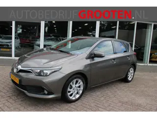 Toyota Auris 1.8 Hybrid Dynamic (bj 2017, automaat)