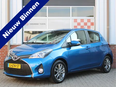 Toyota Yaris 1.0 VVT-i Aspiration Edition S /15'LM/AIRCO/Camera/CV/PDC/Lane assist/Stoelverwarming/B