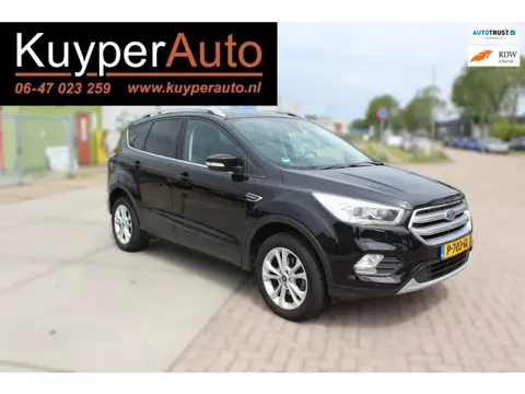 Ford Kuga 1.5 EcoBoost ST Line multimedia navi trekhaak keyless clima vol opties