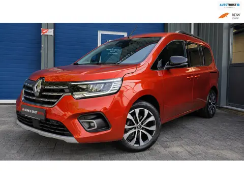 Kangoo 1.3 TCe 130PK Clima Navi Keyless Camera Carplay LED