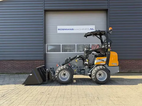 Giant G1500 L X-TRA minishovel / kniklader NIEUW