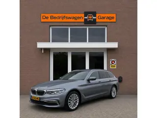 BMW 5-serie Touring 520i High Executive Edition | Carplay | Trekhaak | LED | Verwarmde voorstoelen |