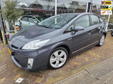 Toyota Prius 1.8 Dynamic,leder,stoelverwarming,head-up