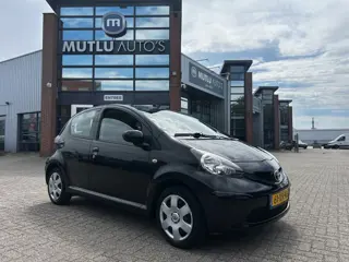 Toyota Aygo 1.0-12V + 5deurs NAP APK ELEKRAMEN