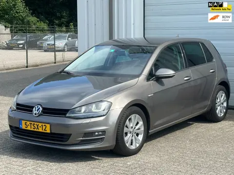 Volkswagen Golf 1.6 TDI 110pk 5-Deurs, Xenon, Standkachel, Massage, Leder, NAP !