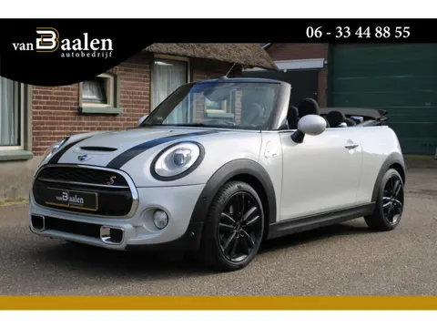MINI Cabrio 2.0 Cooper S 192Pk JCW AUTOMAAT XENON UNION JACK NAVI ECC 96000KM!!!