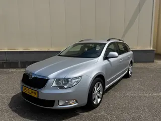 Skoda Superb Combi 1.4 TSI Comfort Airco ijskoud !