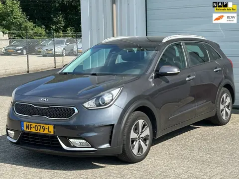 Kia Niro 1.6 GDi Hybrid First Edition– Goed onderhouden – Rijdt en schakelt perfect!