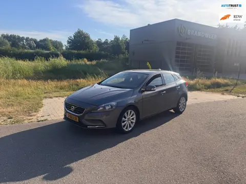 Volvo V40 1.6 D2 Kinetic Pano.Navi.Clima