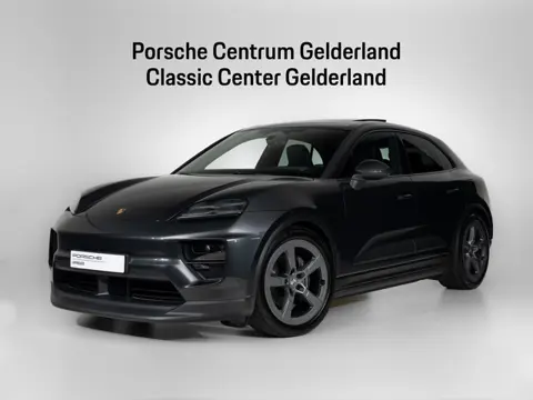 Porsche Macan 4