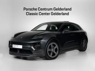 Porsche Macan 4