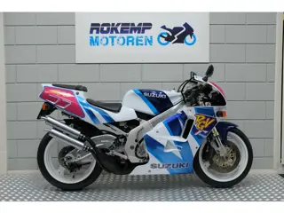 Suzuki RGV 250 (bj 1991)