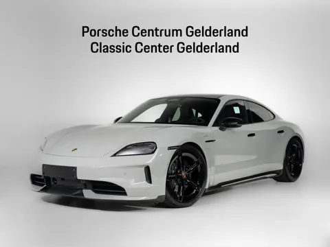 Porsche Taycan 4 Black Edition