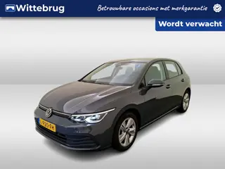 Volkswagen Golf 1.5 TSI Life Business / Navigatie / Parkeersensoren / Trekhaak afn. / LED verlichtin