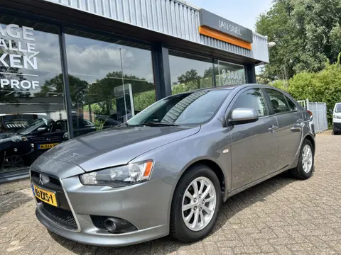 Mitsubishi Lancer Sportback 1.6 Edition Two (bj 2013)