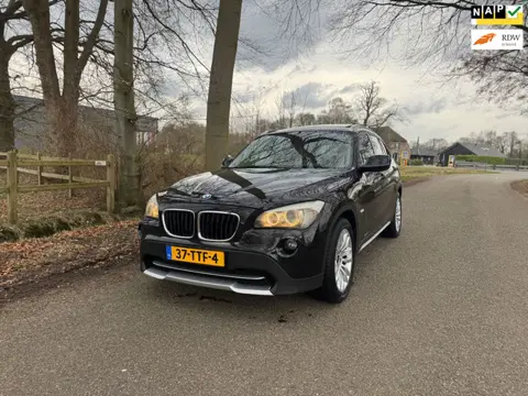 BMW X1 SDrive20i PANORAMA/dak/XENON/leer