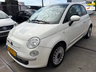 Fiat 500 1.2 Lounge automaat / airco /pano dak