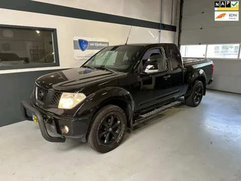 Nissan Navara 2.5 dCi SE King Cab MARGE Black line