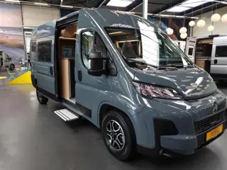Pössl Summit Shine 600 L E (bj 2026, automaat)