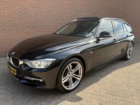 BMW 3-serie Touring 328i High Executive Panorama - Leder