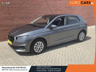 Skoda Fabia 1.0 TSI Automaat Ambition Skoda Fabia 1.0 TSI Ambition Panoramadak Navigatie Carplay PDC