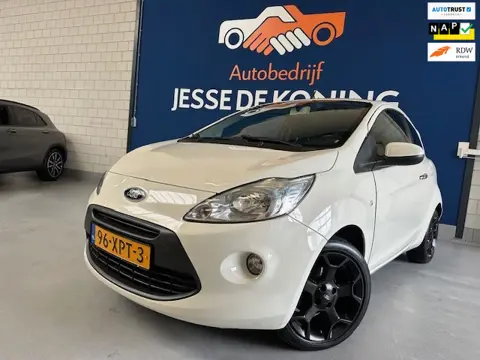 Ford Ka 1.2 Titanium X start/stop/ bj.2012 / panoramadak / airco / kleur: parelmoer / etc./NAP met 1