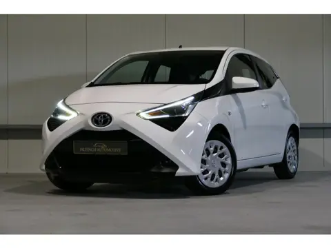 Toyota Aygo 1.0 VVT-i x-play |Carplay!|Camera|Airco!
